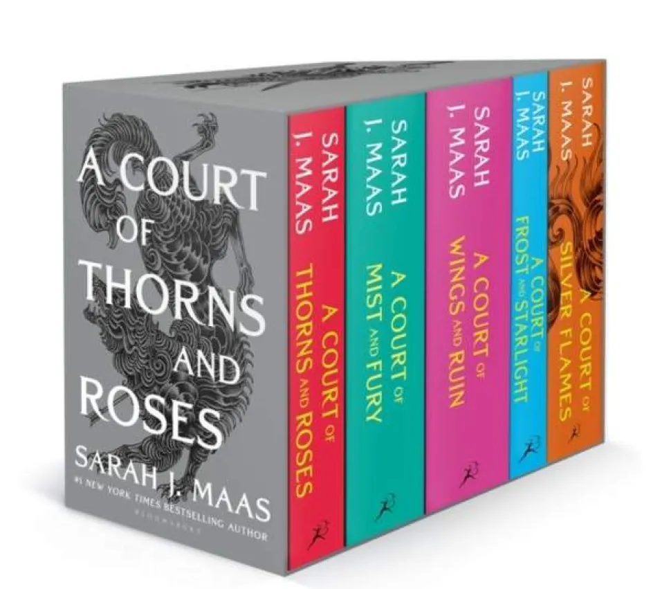 A Court of Thorns and Roses Paperback Box Set (5 books): The first five books of the hottest fantasy series and TikTok sensation