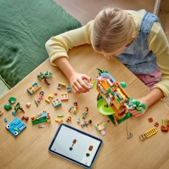 Koselig hytte i vennskapstreet (42652)