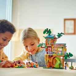 Koselig hytte i vennskapstreet (42652)