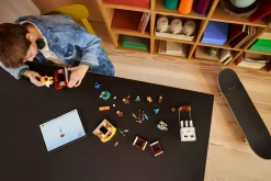 Landsbyangrep med Geist-ballong (21273)