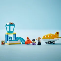 På flyplassen for første gang (10443)