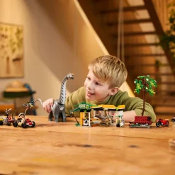 På sporet av titanosaurus og raptor (76973)