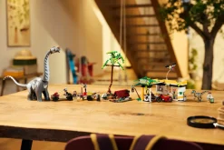 På sporet av titanosaurus og raptor (76973)