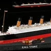 RMS Titanic 1:300