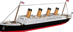RMS Titanic 1:450