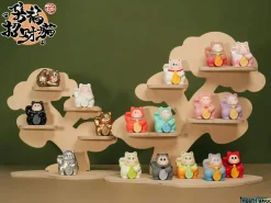 The Sllo Manekineko Fortune Collect Trading Figure